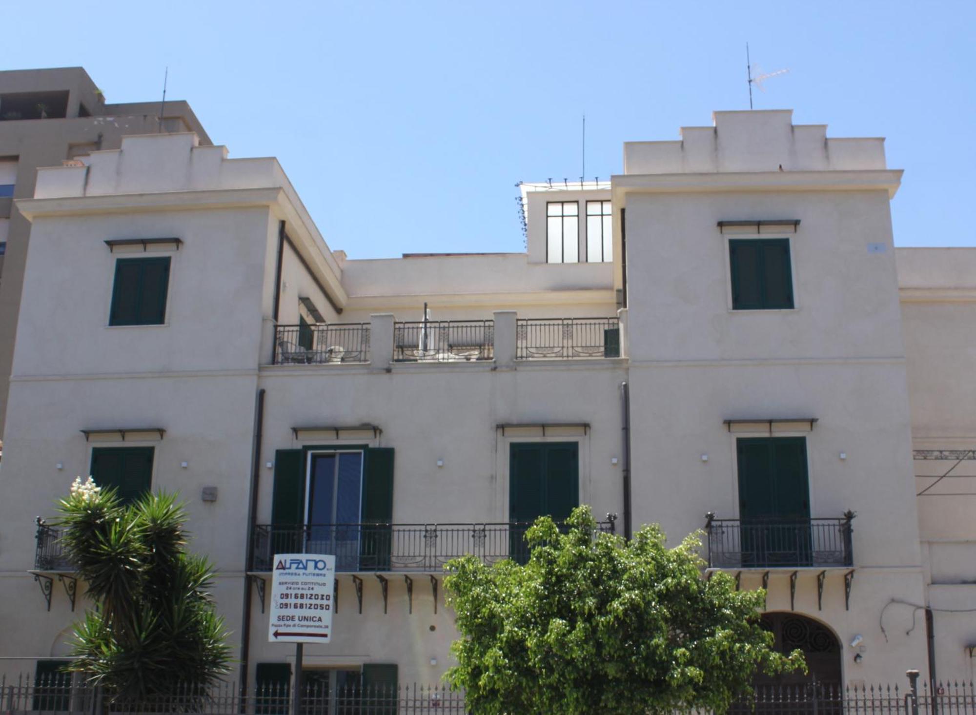 La Terrazza Su Dante Rooms Palermo Esterno foto