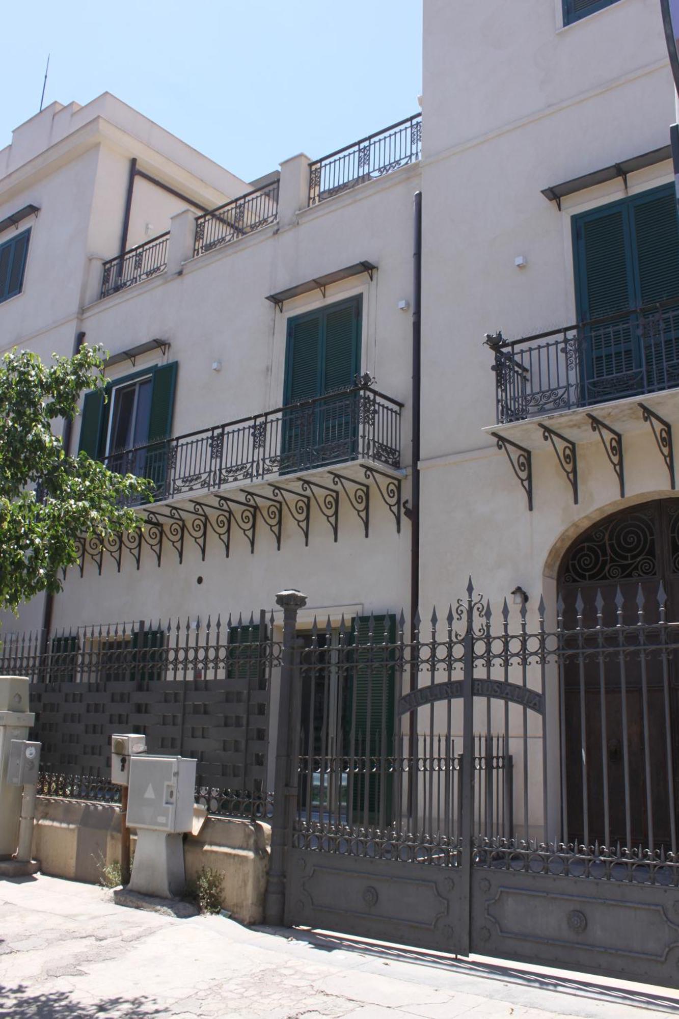 La Terrazza Su Dante Rooms Palermo Esterno foto